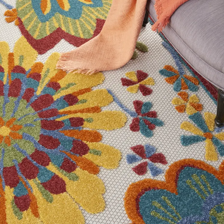 5' X 8' Yellow And Ivory Indoor Outdoor Area Rug