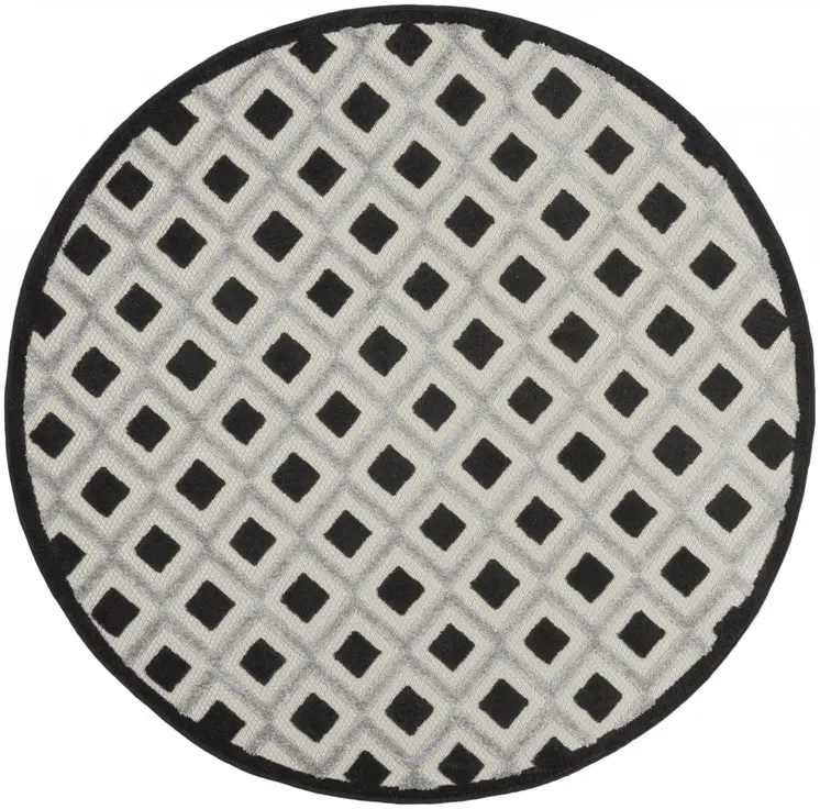 4' Black And White Round Indoor Outdoor Area Rug