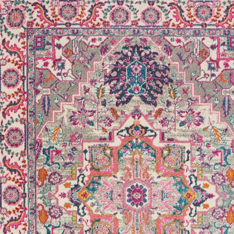 4' X 6' Light Gray And Pink Medallion Area Rug