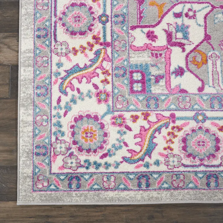 8' X 10' Light Gray And Pink Medallion Area Rug
