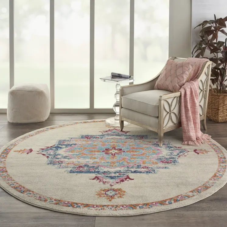 8' Gray And Ivory Medallion Distressed Round Rug