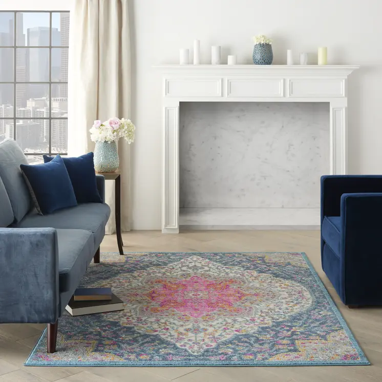 4' X 6' Blue And Ivory Medallion Distressed Area Rug