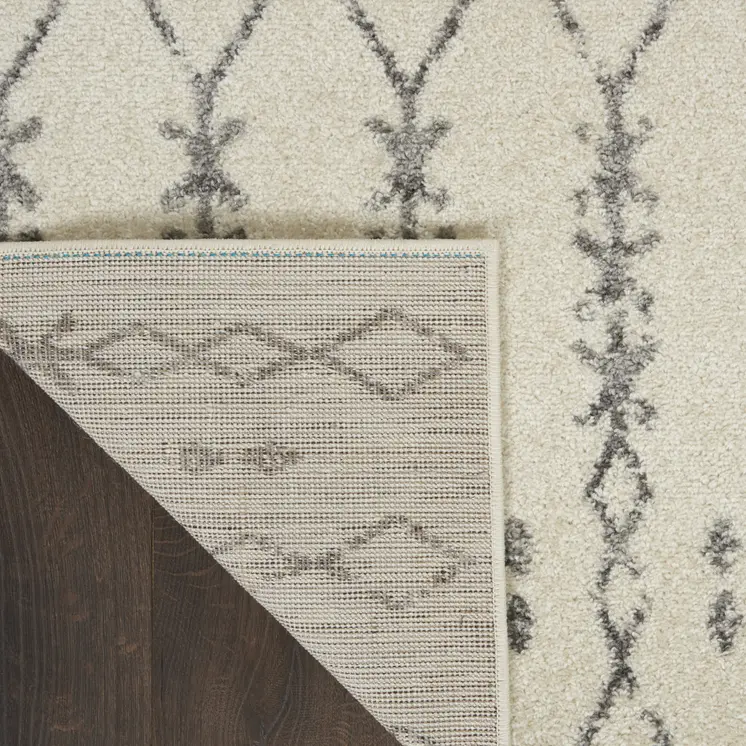 8' X 10' Gray And Ivory Geometric Distressed Area Rug