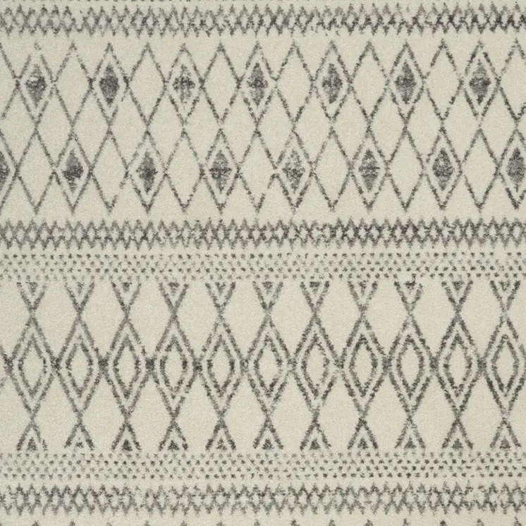5' X 7' Gray And Ivory Geometric Area Rug