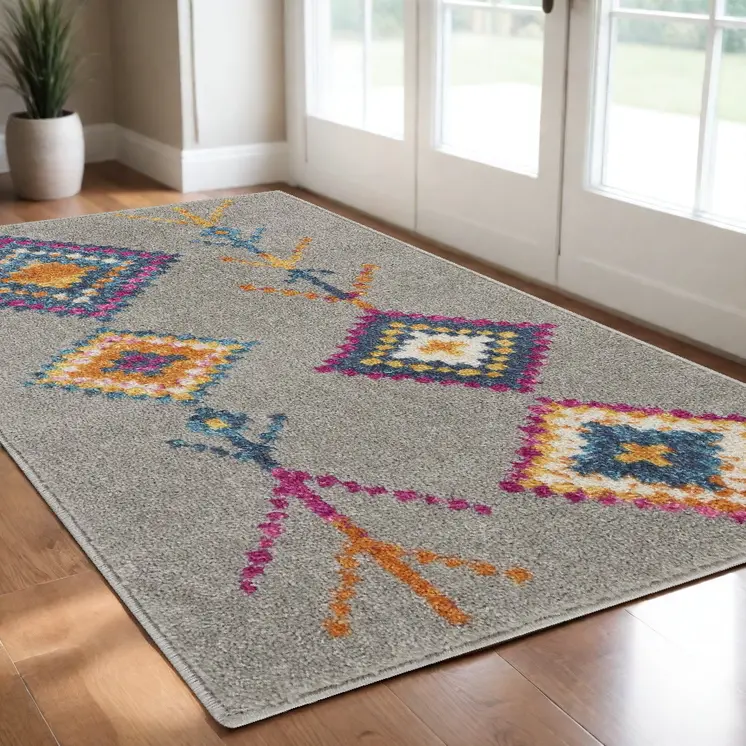 2' X 3' Gray And Ivory Geometric Area Rug