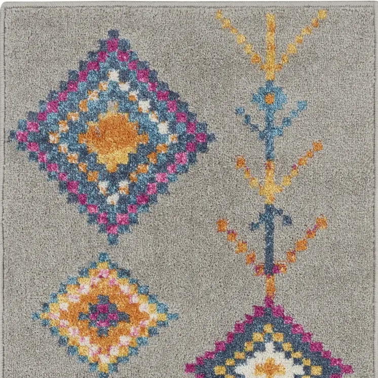 2' X 3' Gray And Ivory Geometric Area Rug