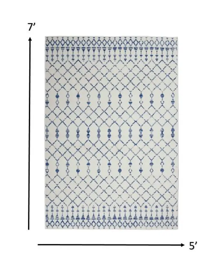 5' X 7' Ivory And Blue Geometric Area Rug