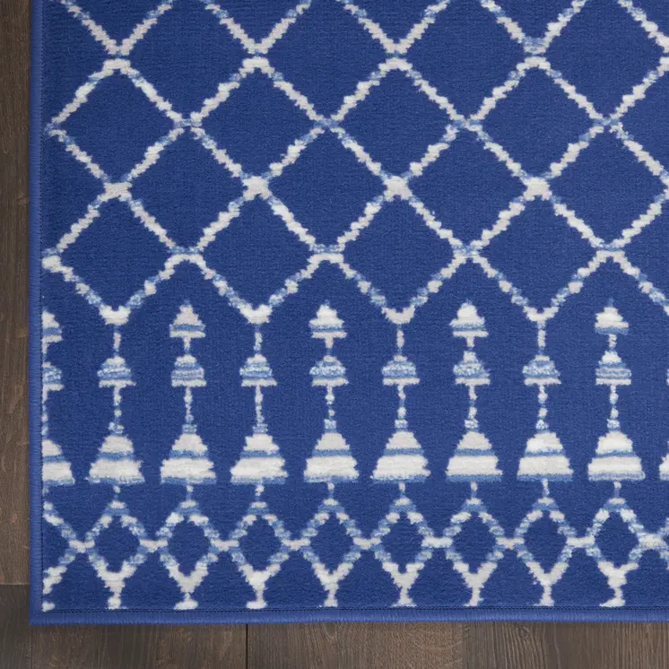 5' X 7' Ivory And Blue Geometric Area Rug