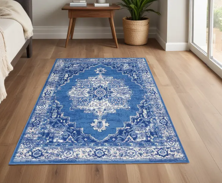 4' X 6' Ivory And Blue Medallion Area Rug