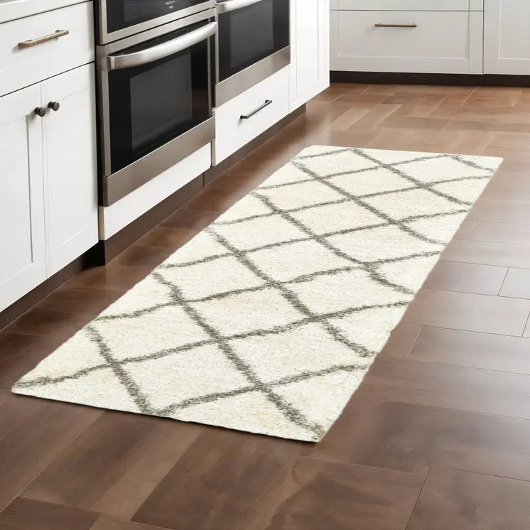 2' X 8' Ivory And Gray Geometric Lattice Runner Rug