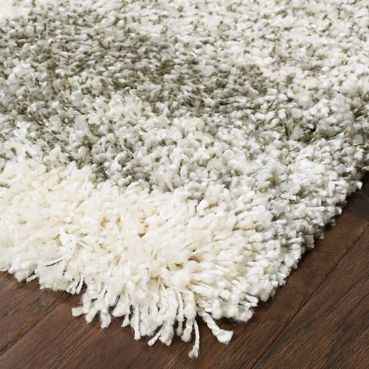 4' X 6' Gray And Ivory Geometric Pattern Area Rug