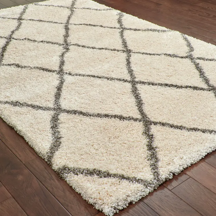 5' X 8' Ivory And Gray Geometric Lattice Area Rug