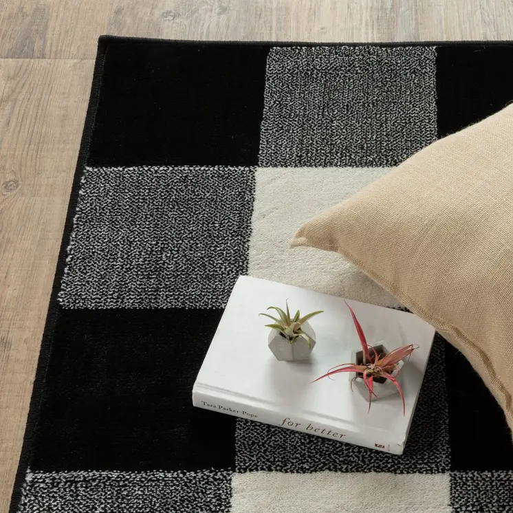 5' X 7' Black And Ivory Gingham Area Rug
