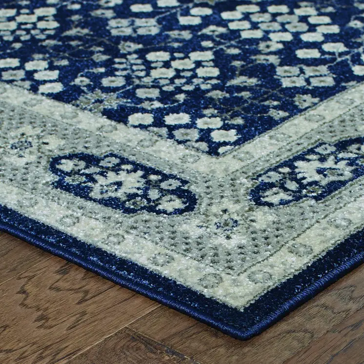 8' Ivory Floral Runner Rug