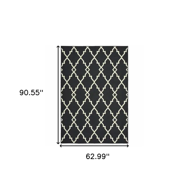 5' X 8' Black And Ivory Indoor Outdoor Area Rug