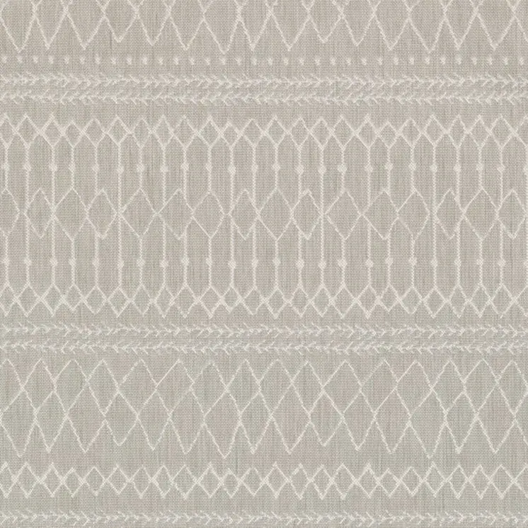 8' X 10' Gray And Ivory Indoor Outdoor Area Rug