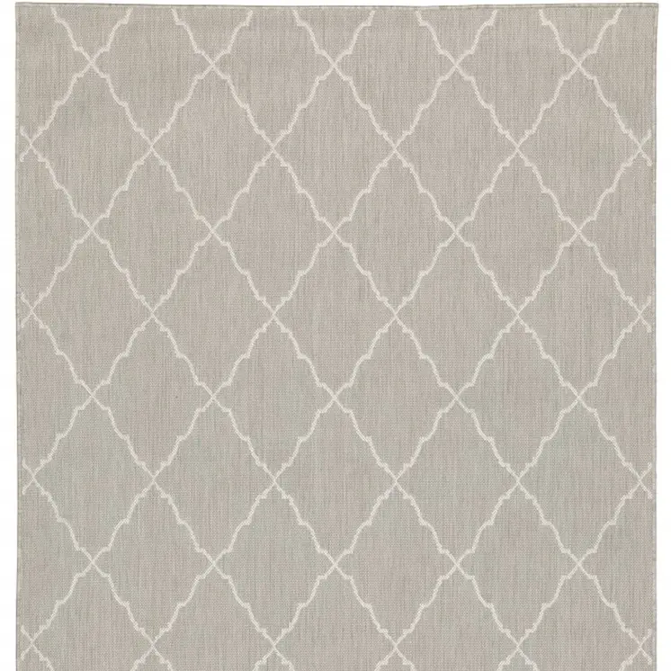 5' X 7' Gray and Ivory Indoor Outdoor Area Rug