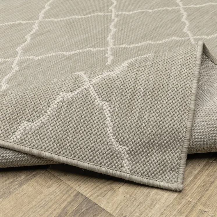 2' X 3' Gray And Ivory Indoor Outdoor Runner Rug