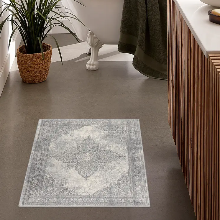 2' X 4' Gray Distressed Medallion Area Rug