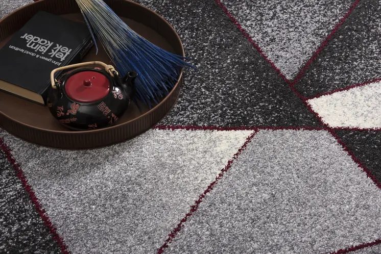4' X 6' Grey Red Geometric Area Rug