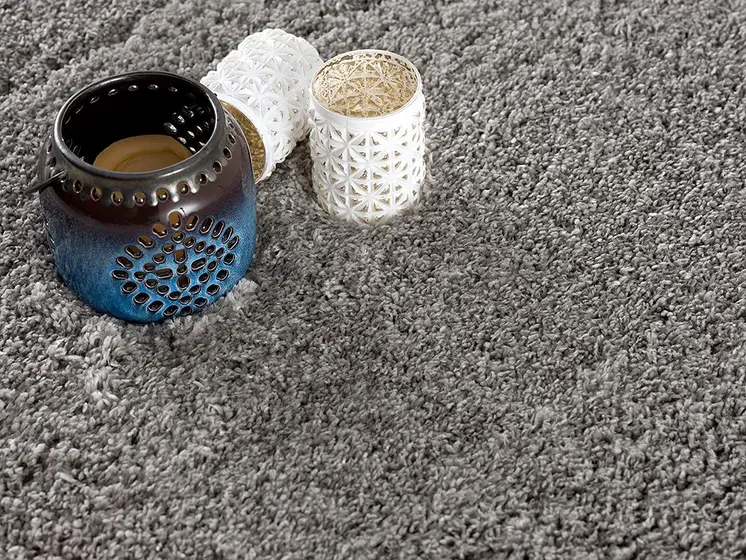 4' X 6' Ivory Modern Solid Shag Area Rug