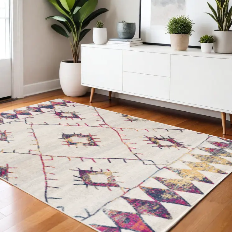 4' X 6' Cream Damask Area Rug