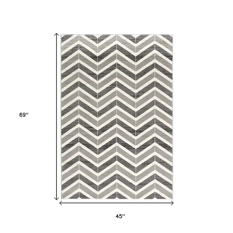 4' X 6' Gray Chevron Power Loom Area Rug