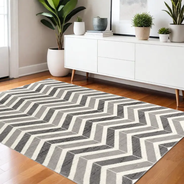 4' X 6' Gray Chevron Power Loom Area Rug