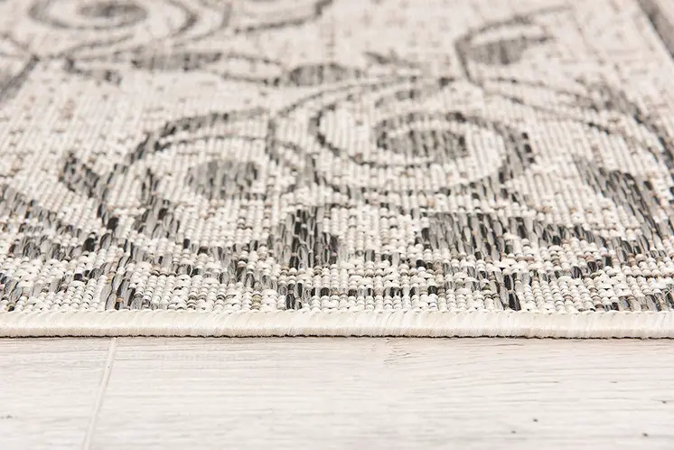 5' X 7' Ivory and Gray Ikat Non Skid Area Rug