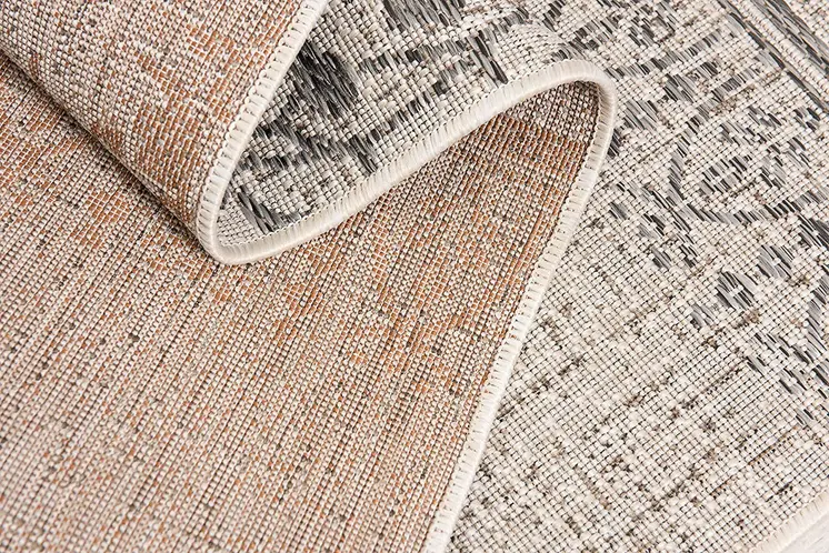5' X 7' Ivory and Gray Ikat Non Skid Area Rug