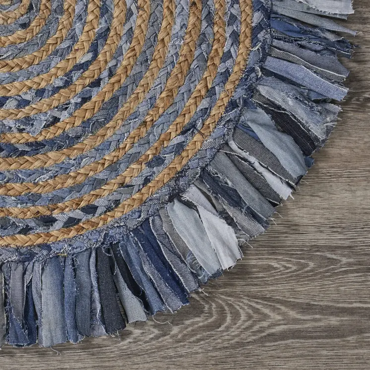 6' Blue And Beige Hand Woven Round Rug