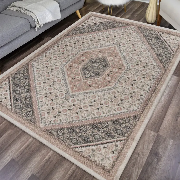 5' X 7' Gray and Blush Traditional Area Rug