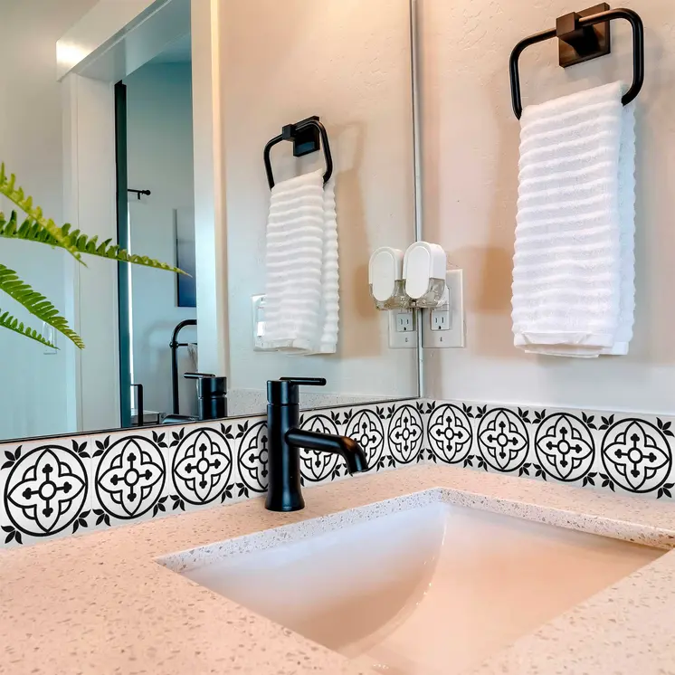 4" X 4" Black and White Peel and Stick Removable Tiles