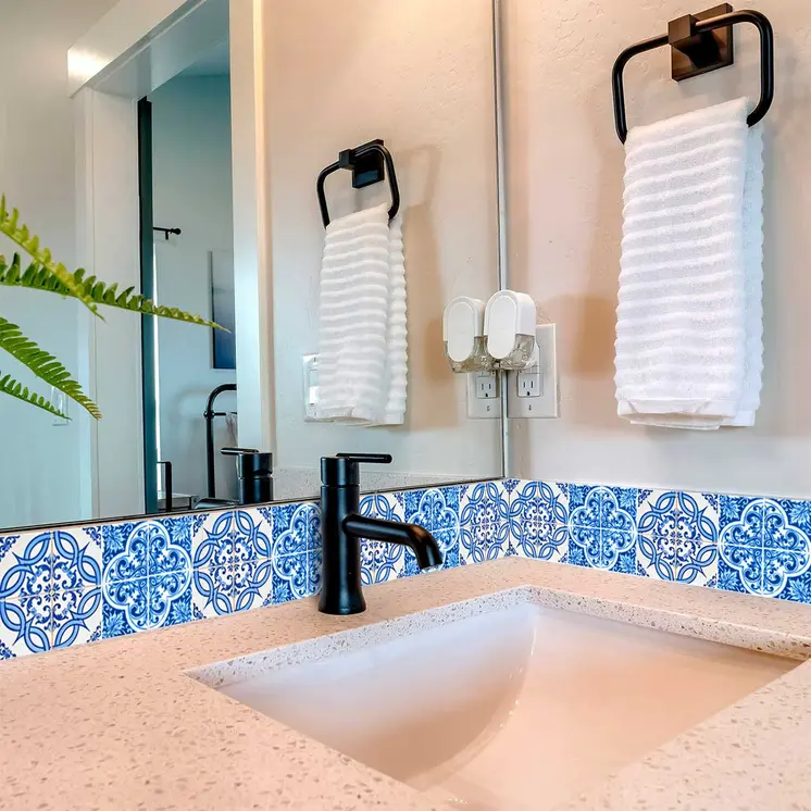 6" X 6" Blue and White Medi Peel And Stick Tiles