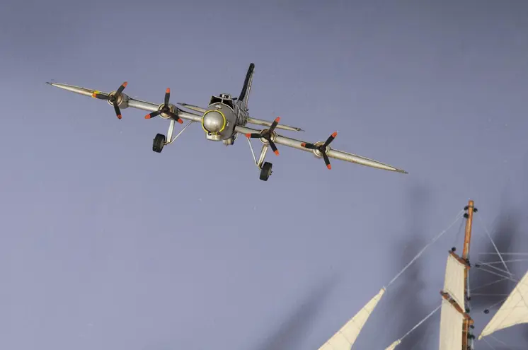 c1938 Boeing B-17 Flying Fortress Sculpture