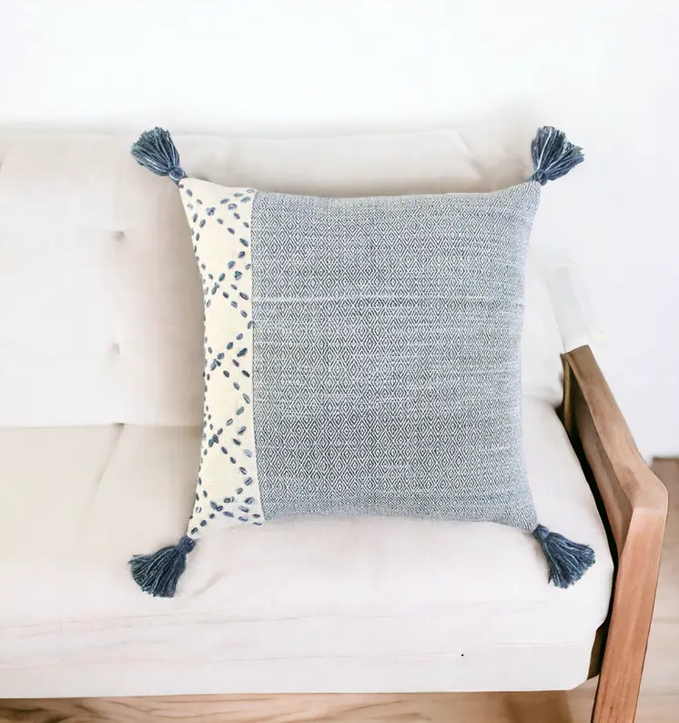 20" Blue and Ivory Herringbone Cotton Throw Pillow With Tassels