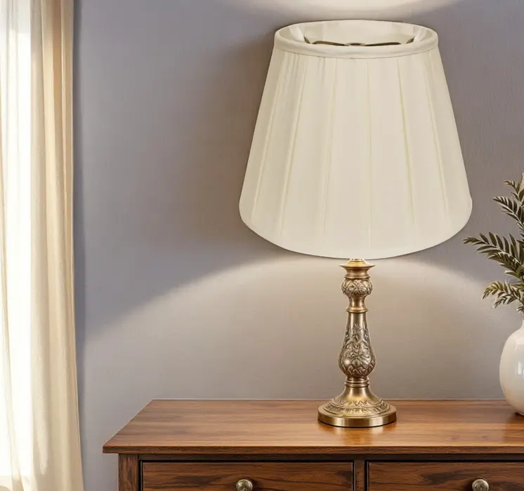 18" Ivory Slanted Crimped Box Shantung Lampshade