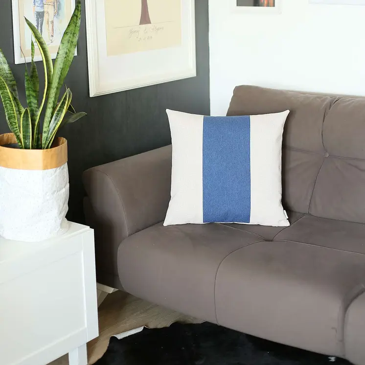 18" X 18" Grey And Blue Geometric Zippered Handmade Polyester Throw Pillow Cover