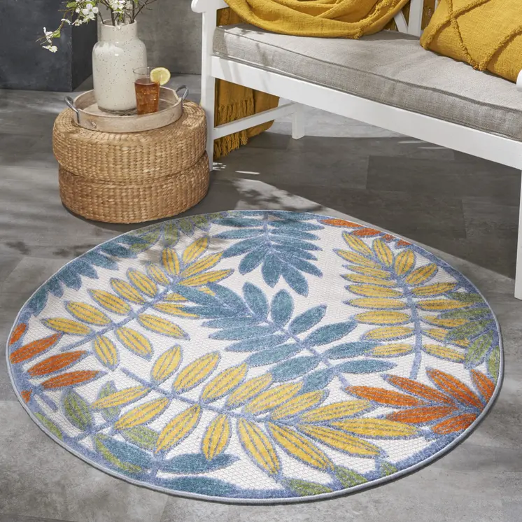 5' X 5' Ivory And Blue Round Indoor Outdoor Area Rug