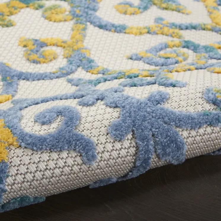 8' X 8' Ivory And Blue Round Indoor Outdoor Area Rug