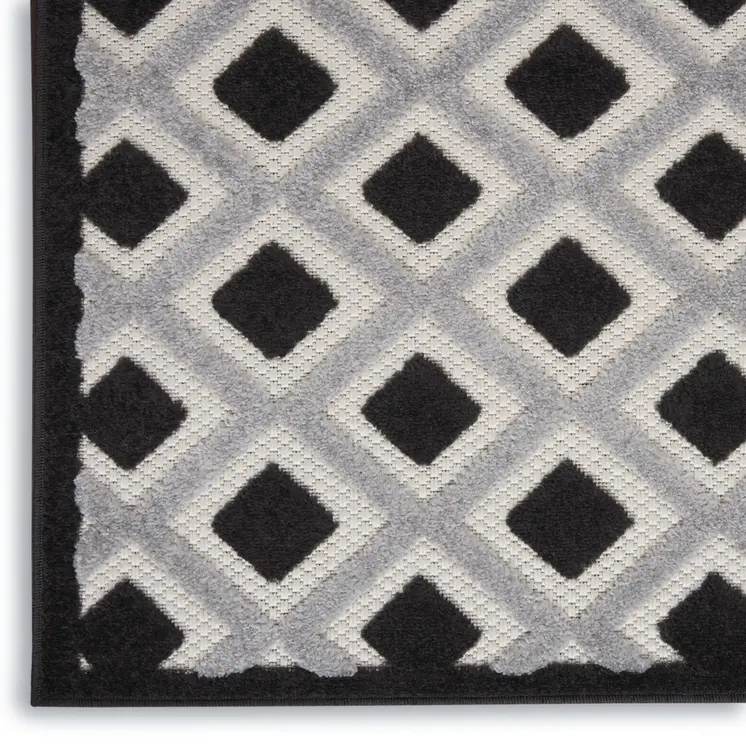 12' X 15' Black And White Gingham Non Skid Indoor Outdoor Area Rug