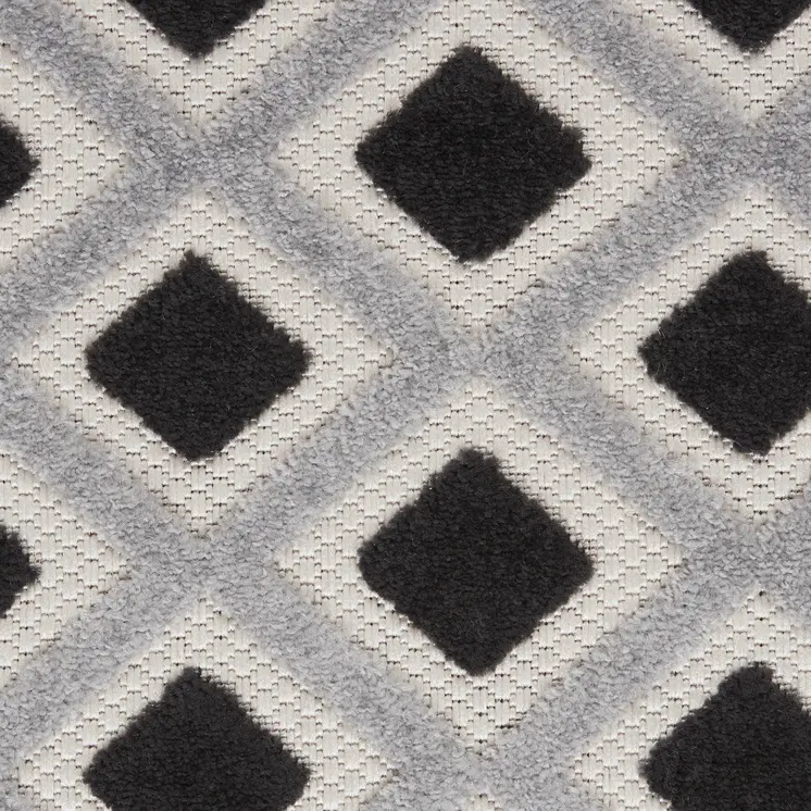 8' X 8' Black And White Round Indoor Outdoor Area Rug