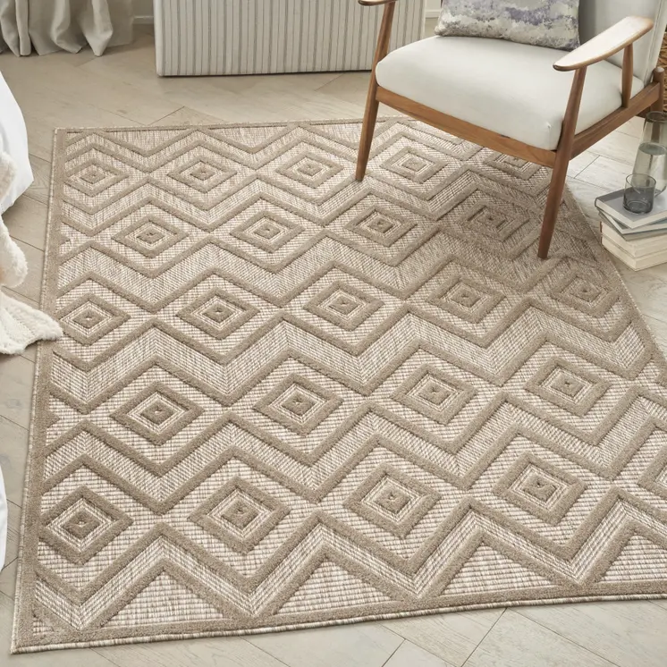 5' X 7' Beige Indoor Outdoor Area Rug