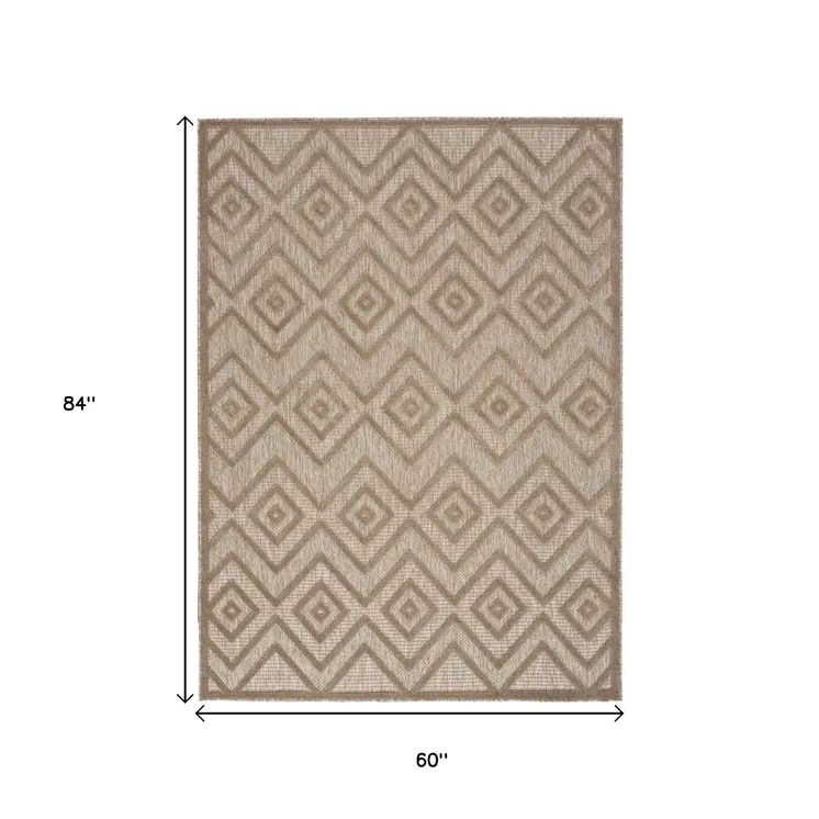 5' X 7' Beige Indoor Outdoor Area Rug