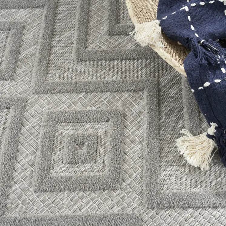 6' X 9' Gray Indoor Outdoor Area Rug