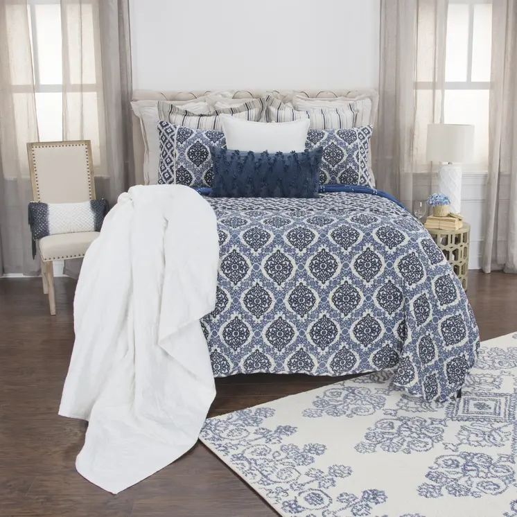 Blue And Ivory Damask King Quilt