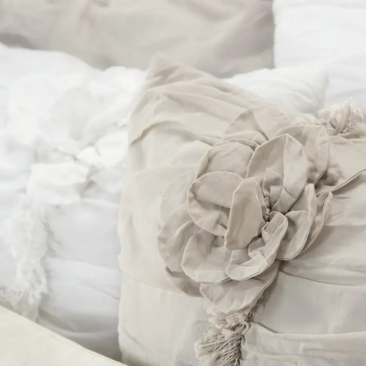White Floral Queen Quilt