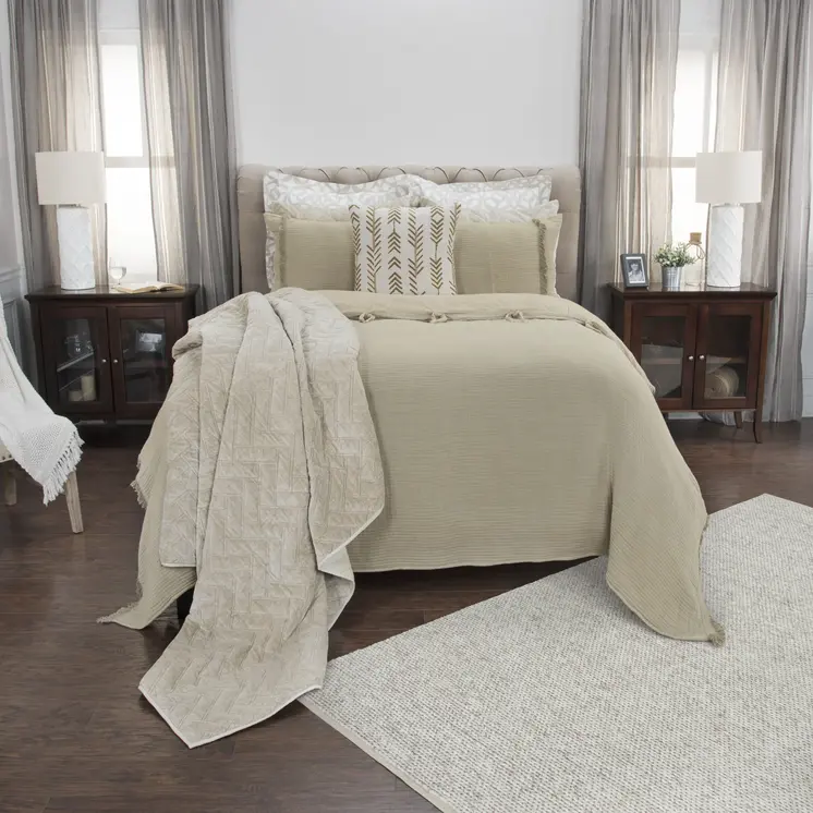 Natural Checkered King Quilt