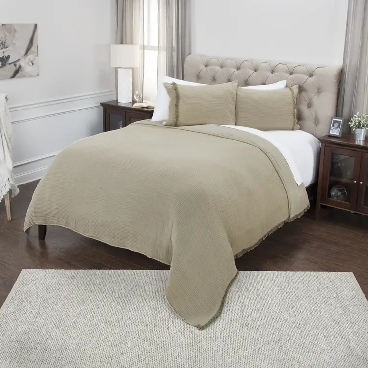 Natural Checkered Queen Quilt