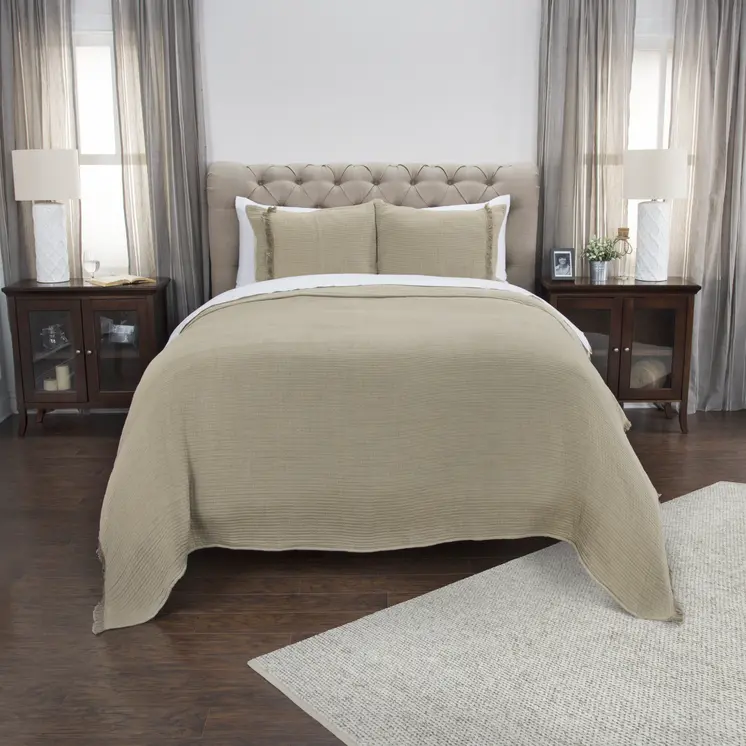 Natural Checkered Queen Quilt
